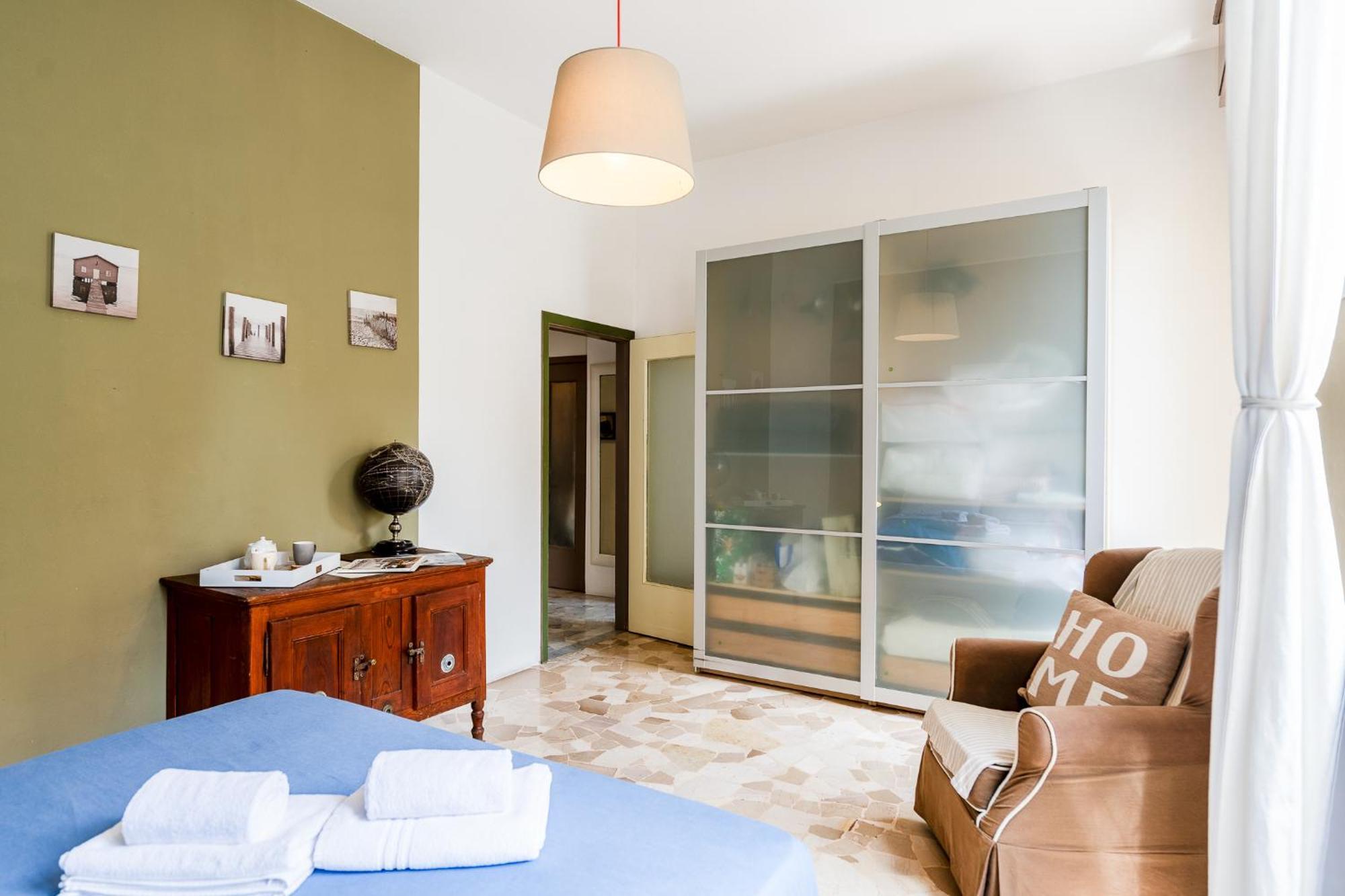 Exclusive Deluxe Between Duomo & San Siro *